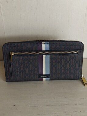 Fossil Logan Stripe Zip Around Wallet